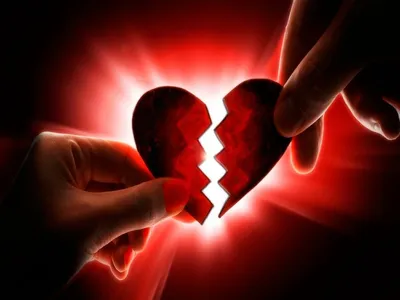 Красное Разбитое Сердце — стоковая векторная графика и другие изображения  на тему Разбитое сердце - Разбитое сердце, Белый фон, Абстрактный - iStock