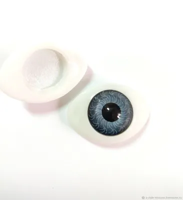 Глаза одинаковые зрачки круглые …» — создано в Шедевруме