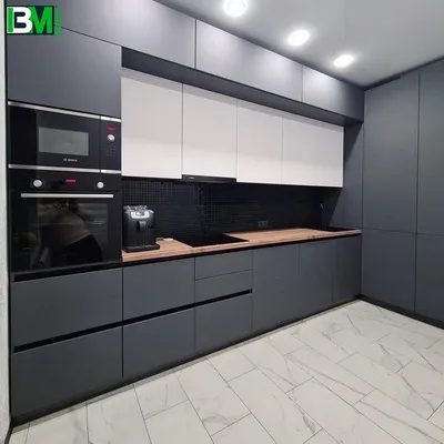 стильная черная большая угловая кухня с пластиковыми фасадами