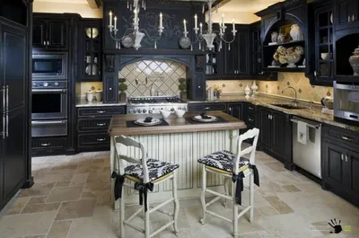 Дизайн кухни в викторианском стиле от deVOL - Фотографии красивых интерьеров