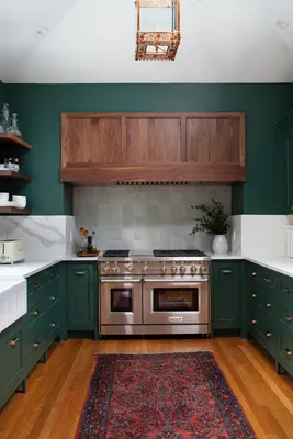 С любовью к деталям: интерьер дома в викторианском стиле в Великобритании 〛  ◾ Фото ◾ Идеи ◾ Дизайн | Victorian homes, Moody kitchen, Eclectic interior