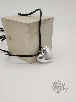 Кулон-сердце из натурального каленого янтаря в интернет-магазине янтаря
