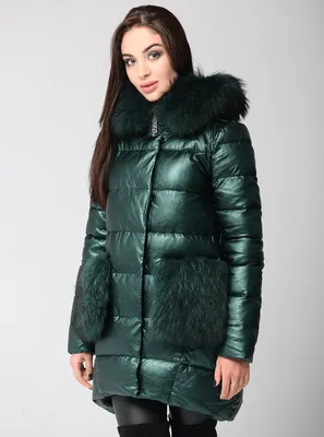 Купить укороченную куртку с мехом енота (арт. d609) в Москве в  интернет-магазине FINSALЕ за 24 900 ₽ в Москве в интернет-магазине FINSALЕ