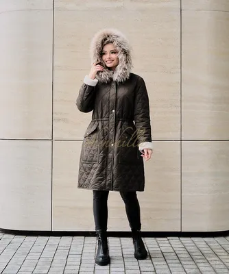 Кожаная куртка с мехом енота - черная купить c доставкой в Москве | CITY  FURS