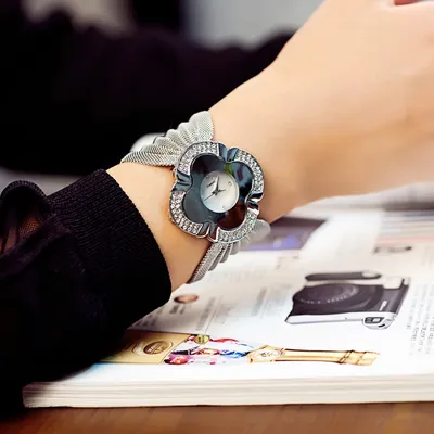 Элегантные золотые кварцевые часы с бабочкой, красивые часы с металлическим  ремешком для женщин, женские деловые часы, украшение для рук, B99 |  AliExpress