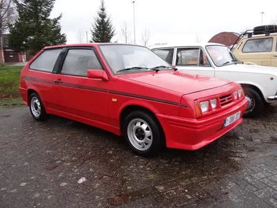 Lada 2108 in JDM style - Russian Volkswagen on doping.