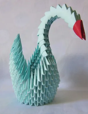 Оригами из бумаги лебедь на синем фоне :: Стоковая фотография :: Pixel-Shot  Studio