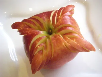 Как красиво нарезать яблоки. Лайфхак из яблок. | Вкусная Жизнь | Дзен