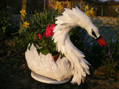 How to make a swan out of plastic bottles and old tires - YouTube