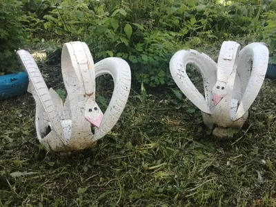 Лебеди из шин фото фото