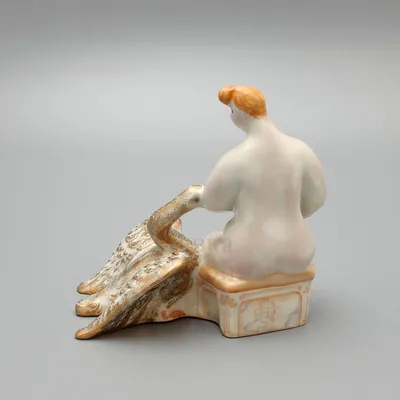 Скульптура \"Леда и Лебедь\", скульптор Катим Мамедов, бронза, Российская  Федерация, 1998 г. стоимостью 235000 руб.