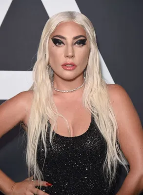 На Amazon появится косметика от Lady Gaga