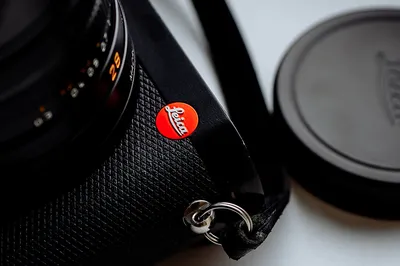 Leica выпустила камеру совместно с Playboy и Hello Kitty