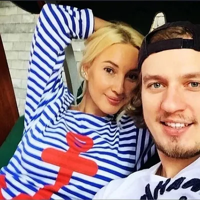 Как девочка: 48-летняя Лера Кудрявцева без макияжа выглядит моложе своего  32-летнего мужа - KP.RU