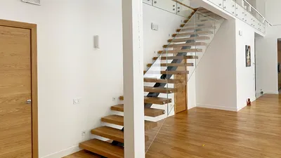 Лестница на одном косоуре с поворотными ступенями - Чертежи, 3D Модели,  Проекты, Лестницы