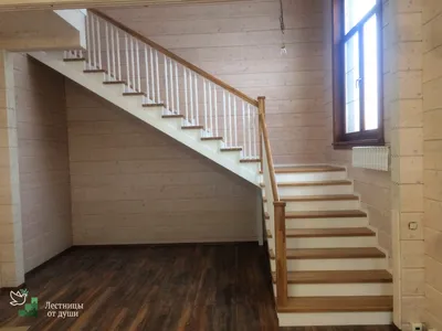 Лестницы из ясеня, самого крепкого и эластичного дерева для вашего дома