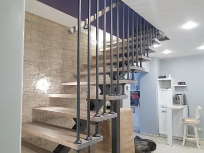 Лестницы с площадкой, купить лестницу с поворотной площадкой на второй этаж