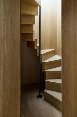 Интерьерная лестница в маленьком пространстве: 13 идей - UNDE