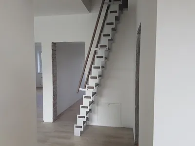 4 варианта узких лестниц для дома и квартиры | Пан Майстер