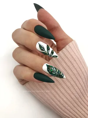 Зелёные ногти | Изумрудные ногти, Клетчатые ногти, Волосы и ногти