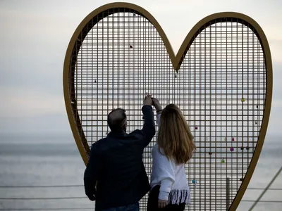 Это спасет ваш брак: психолог рассказала, как сохранить романтику в  отношениях. Читайте на UKR.NET