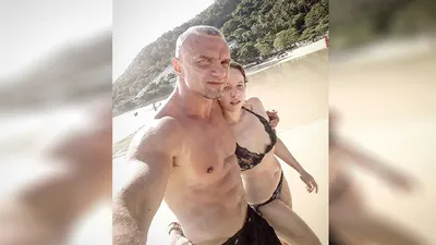 69-летняя Любовь Успенская предстала на пляже в бикине, показав стройную  фигуру »