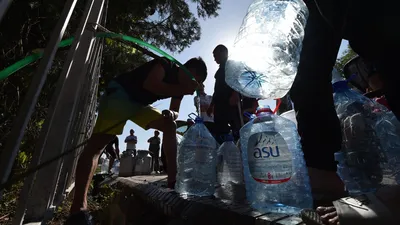 Жители нескольких ЖК в Астане ночью перекрыли дорогу из-за отсутствия воды  - ответ акимата - 07.06.2023, Sputnik Казахстан