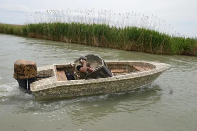 Лодка-баня - теплая баня на воде в Риге