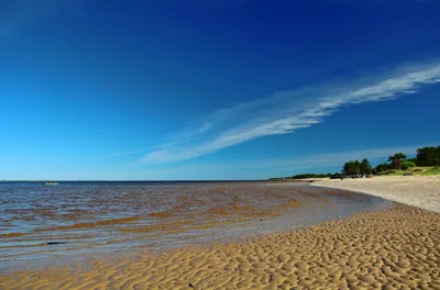 Красивое море у берега» — создано в Шедевруме