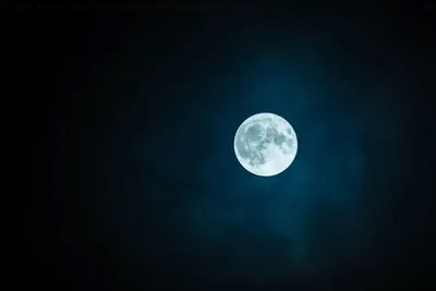 Обои луна, небо, ночь, черный, минимализм картинки на рабочий стол, фото  скачать бесплатно