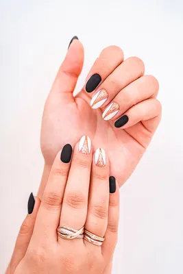 Milky nails дизайны 2021-2022: как создать самый трендовый маникюр  молочными базами, топами и гелями