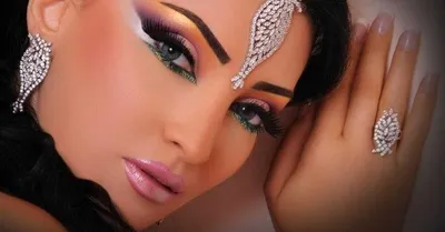Арабский макияж,глаза с линзами с …» — создано в Шедевруме