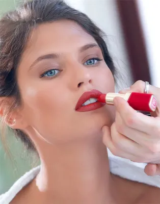 Bianca Balti | Bianca balti, Beauty lipstick, Lipstick