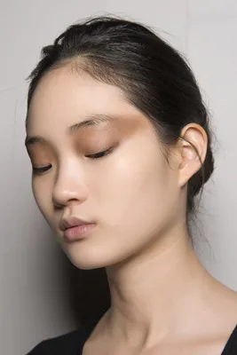 Макияж для узких глаз: инструкция и 6 техник макияжа