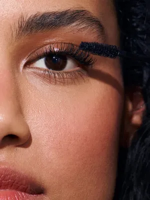Как увеличить глаза: Хитрости визажистов для макияжа глаз с нависшими веками