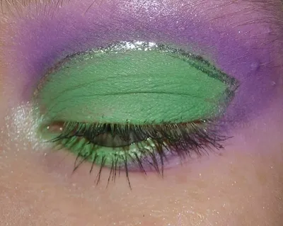 Вечерний макияж для зелено карих глаз - 77 photo