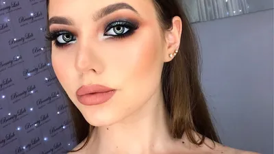 Макияж для зелёных глаз: визажист показывает пошагово | Beauty Insider