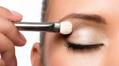 Макияж глаз карандашом с растушевкой | Уроки макияжа от MAC