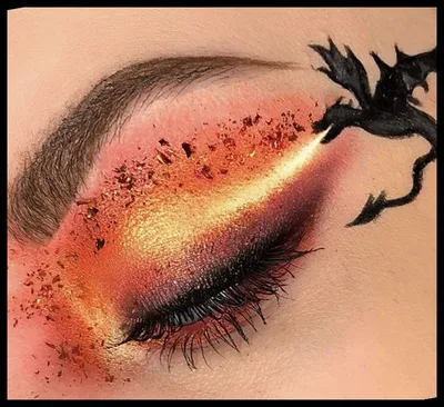 Gorgeous Halloween Eye Looks To Tryout This Year! 42+ | makeup ideas | 2020  | Eye makeup, Fantasy makeup, Halloween eye makeup