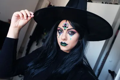 Макияж на Хэллоуин для детей - как разрисовать лицо для образа ведьмы,  зомби, Джокера