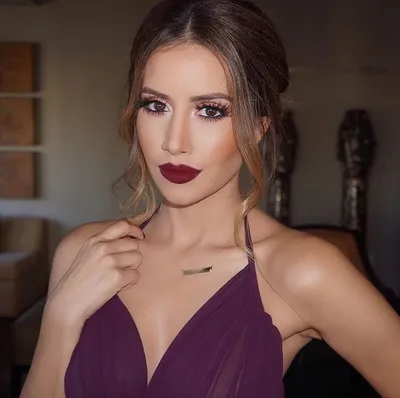 cool Восхитительное фиолетовое платье — Фото актуальных трендов 2018 года |  Maquillaje de noche sencillo, Maquillaje de ojos púrpura, Maquillaje vestido