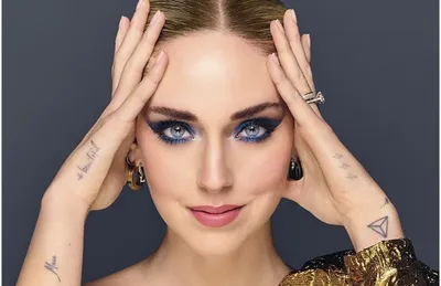 Акцент на внутреннем уголке глаза: 7 идей модного макияжа на лето-2020 — на  примере звезд