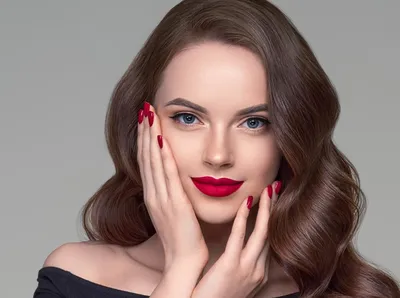 Идеи маникюра 💅🏻 on Instagram: \"Уникальные идеи макияжа с красной помадой,  которые вы обязательно должны попробовать . . #makeup#макияж\"