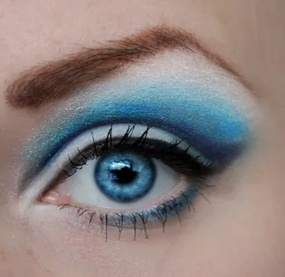 Яркий макияж с синими тенями и блестками | Отзывы покупателей | Косметиста