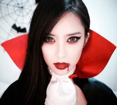 Перевоплощение в вампира #макияжвампира #образвампира #макияжхэллоуин2... |  TikTok