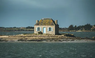 Маленький домик у моря (41 фото)