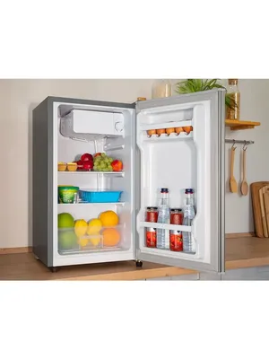 Белый Маленький Холодильник С Открытой Дверью На Белом Фоне — стоковые  фотографии и другие картинки Без людей - iStock