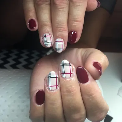 Green Brook Nails on X: \"Burberry inspired nails ♥️ #Burberrynails #nails  #nailart #naildesign #nailartclub #nailsaddict #nailsoftheday  https://t.co/jy6lTcKXQD\" / X