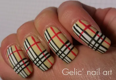 It`s all about nails: Burberry Nails