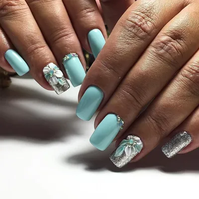 10 Tiffany Blue Nail Ideas For Channeling Audrey Hepburn